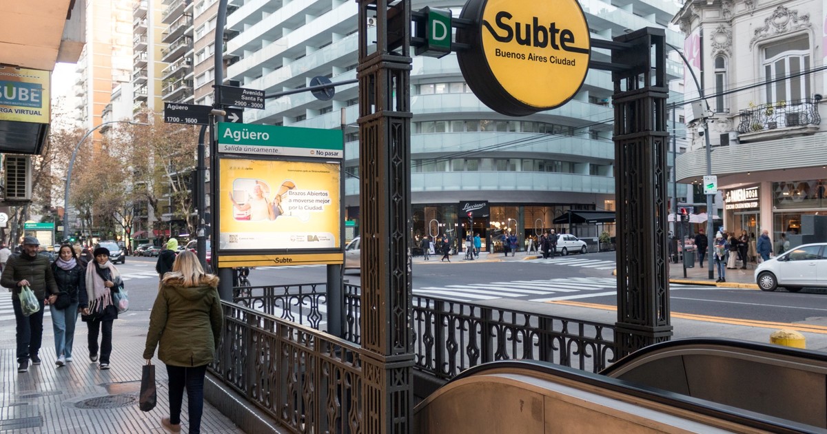 Los jubilados pueden viajar gratis en el subte de CABA: cómo gestionar el trámite