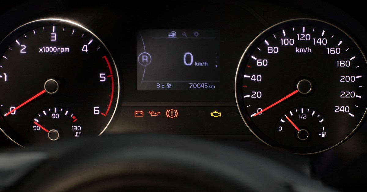 Cómo saber cuántos kilómetros tiene un auto usado: tips para identificarlo