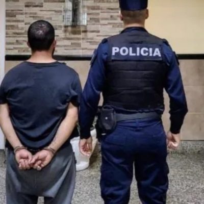 Salió en libertad y a la hora lo volvieron a meter preso: lo descubrieron intentando robar un auto