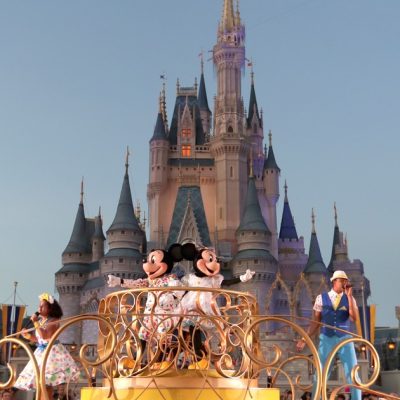 Cuáles son los extraños códigos que usan los empleados de Disney para denunciar incidentes y qué significan