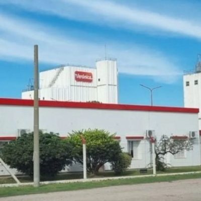 Una láctea retoma la producción tras cuatro meses de conflicto