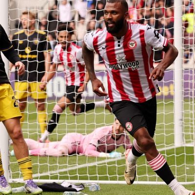 Manchester United recibió otro duro golpe ante Brentford y no puede salir de su crisis
